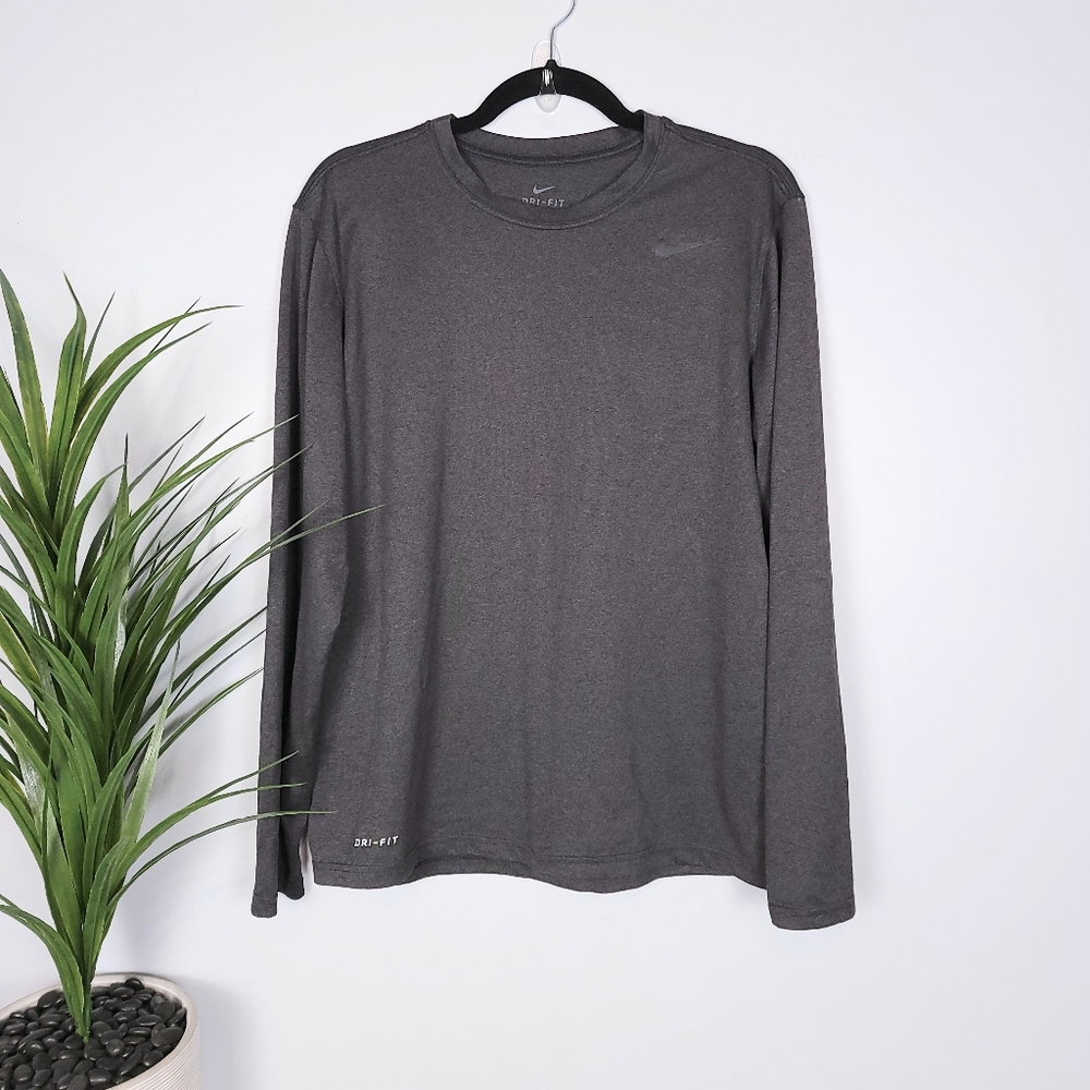 Gray Nike Dri Fit Long Sleeve Tee Size M